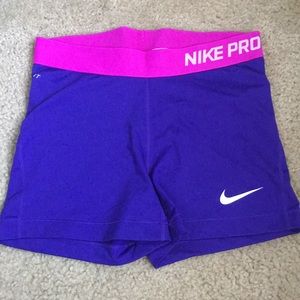 NWOT Nike pro shorts